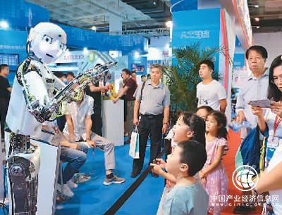 中国人工智能站上世界潮头 庞大市场为其发展提供动能