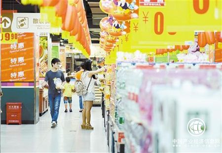 8月份社会消费品零售总额同比增长10.1%