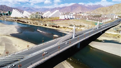 西藏力争三年内实现所有乡镇和建制村通公路