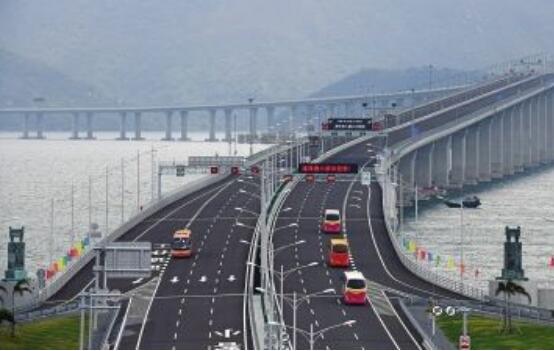 港珠澳大桥香港口岸客流周末屡创新高