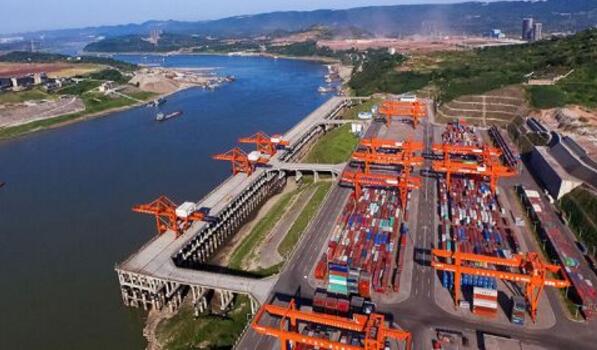 今年前10月重庆外贸进出口较去年同期增长10.8%