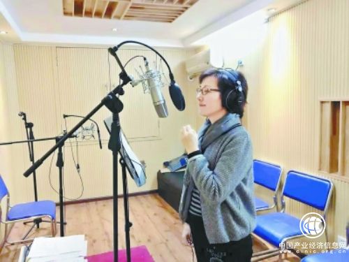 同心协力鼓舞士气 文艺名家谱新曲抗疫情