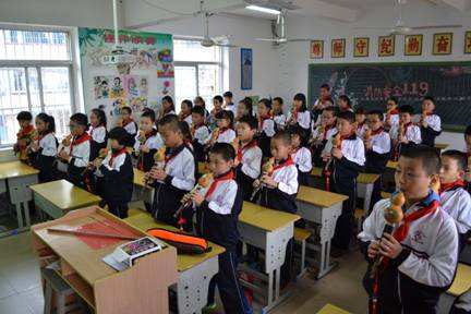 北京市政府工作报告：2024年新增中小学学位2万个