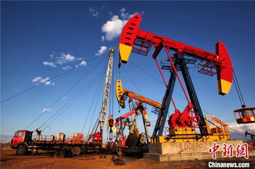 国际油价跌破地板价 国内油价将迎年内第五次下调