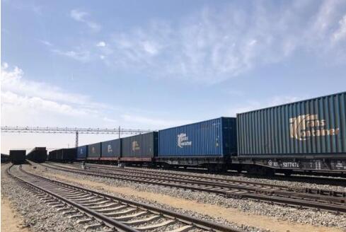 交通运输部：上周国家铁路累计运输货物7107.5万吨，环比下降5.03%