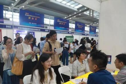 河南省多措并举做好2024届高校毕业生就业创业工作
