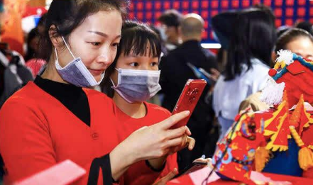 中国双节释放消费加速回暖信号