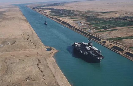 红海局势持续紧张致苏伊士运河收入锐减