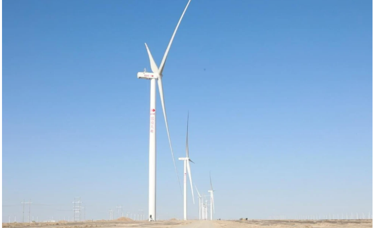 全球单机容量最大陆上风电机组在内蒙古能源集团成功运行