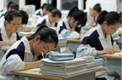 广东计划新增公办普通高中学位13万个