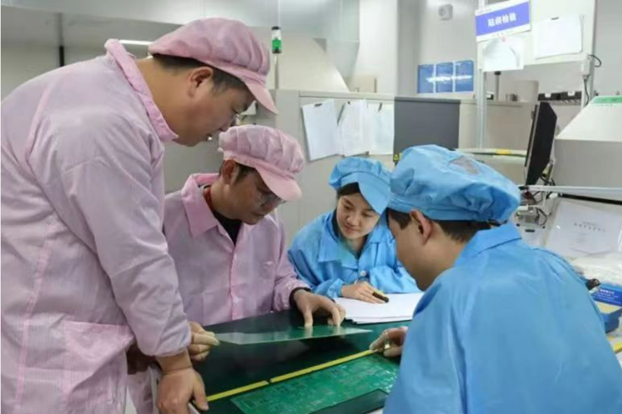 中国电科科研生产齐头并进 全力冲刺“开门红”