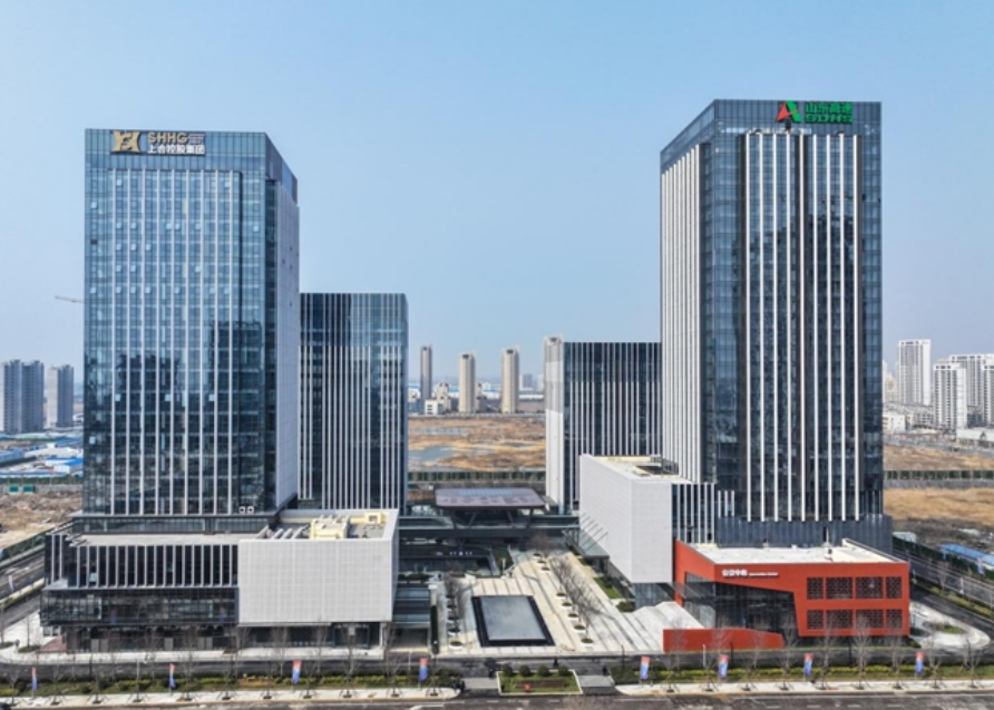 中国建筑承建的上合组织国家青年创业中心正式开园