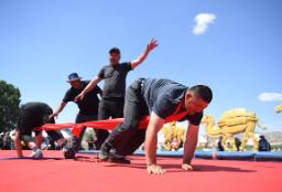 新疆：多元体育活动”点燃”盛夏旅游热
