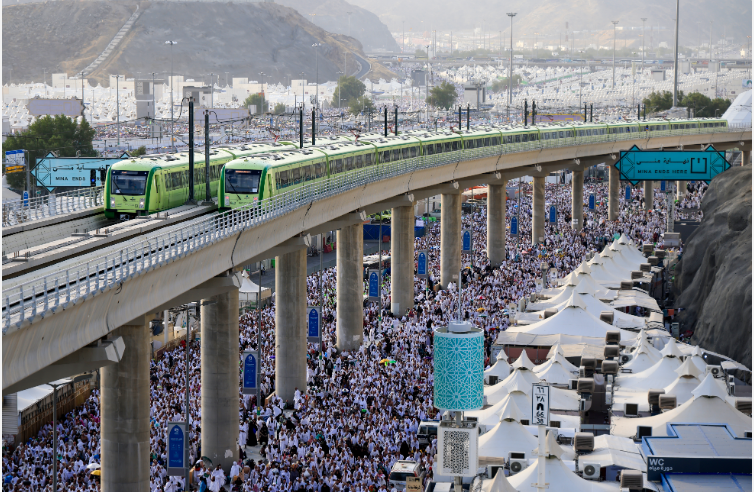 中国铁建承担的沙特麦加轻轨完成今年运营任务