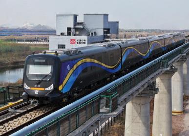 全球首列商用碳纤维地铁列车在青岛发布