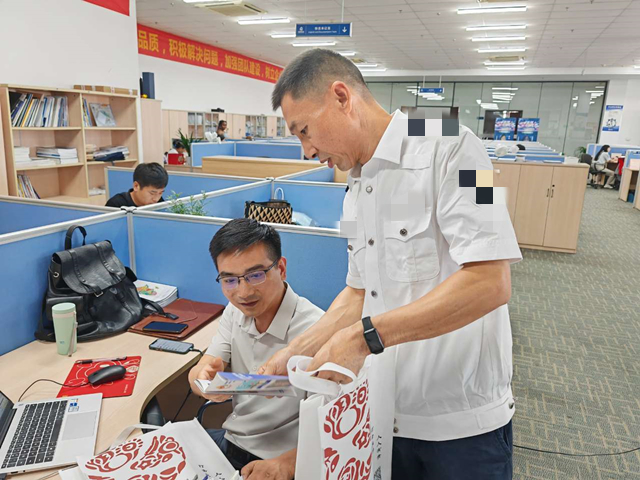 浙江义乌：多管齐下 吹动夏日“法治风”