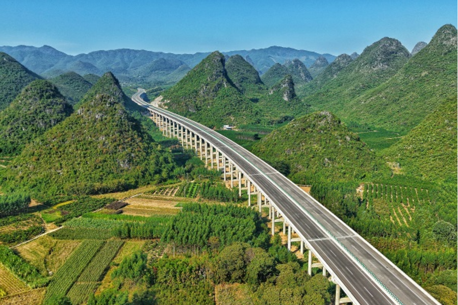 广西灌阳至平乐高速公路建成通车