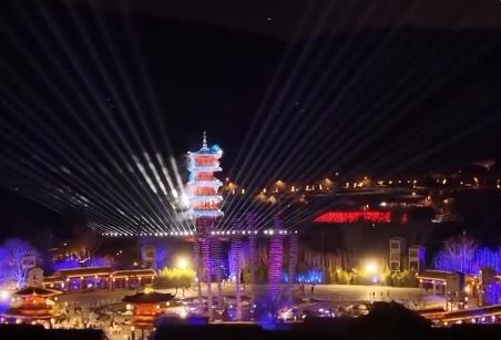 文旅融合活力足 游人尽享春日时光