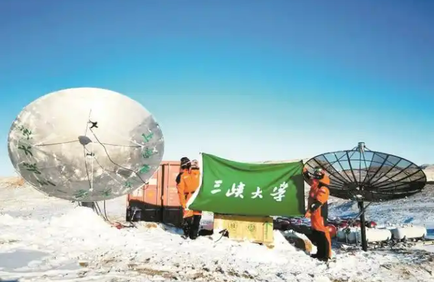 南极中山站实现首次射电天文观测