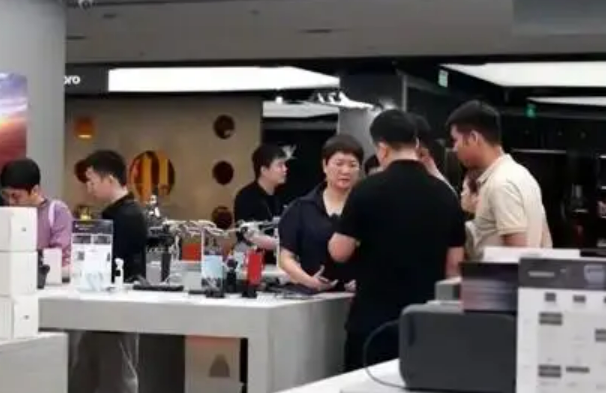 从“中国游”“中国购”看中国经济热力