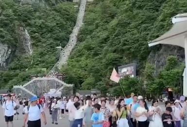“中国游”升温：自然山水+文化体验 暑期入境游客数量持续攀升