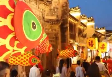 盛夏文旅“热”起来：山水消暑 非遗添彩 文旅融合新场景点燃消费激情