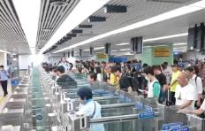研学游、亲子游，创新高！透过数据看各大口岸迎来出入境客流高峰