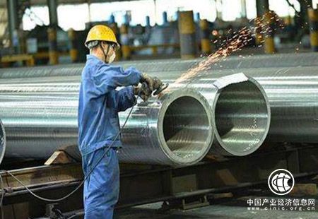 高端煤机液压支架装备展现“衡钢力量”