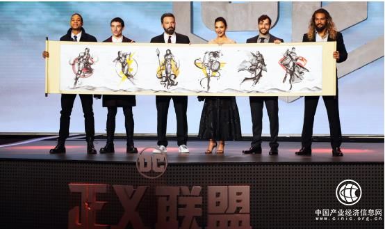 颜值即正义——果本携手《正义联盟》推出定制款果油乳