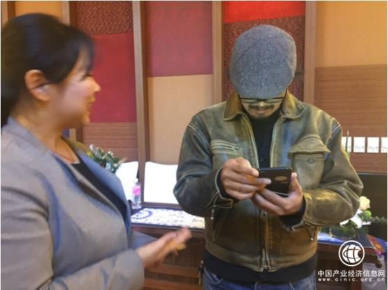 民信金云卡丽江战略合作达成 客户现场开卡踊跃