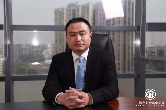 马黎阳荣获云南省第二届“工业发展杰出贡献奖”殊荣