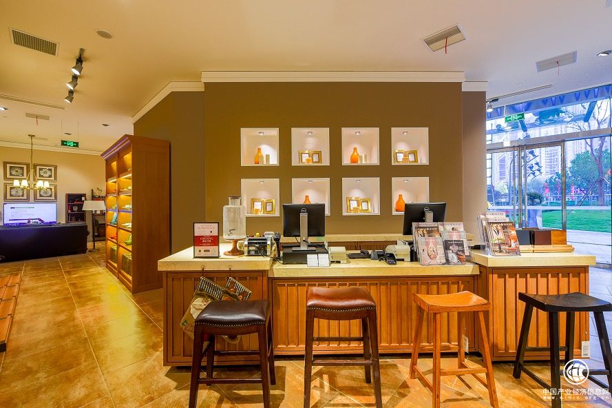 Harbor House上海尚悦湾广场店开业，启幕冬日美式风情