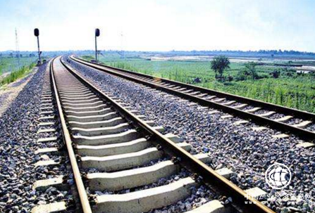 今年铁路固定资产投资安排7320亿 新建高铁3500公里