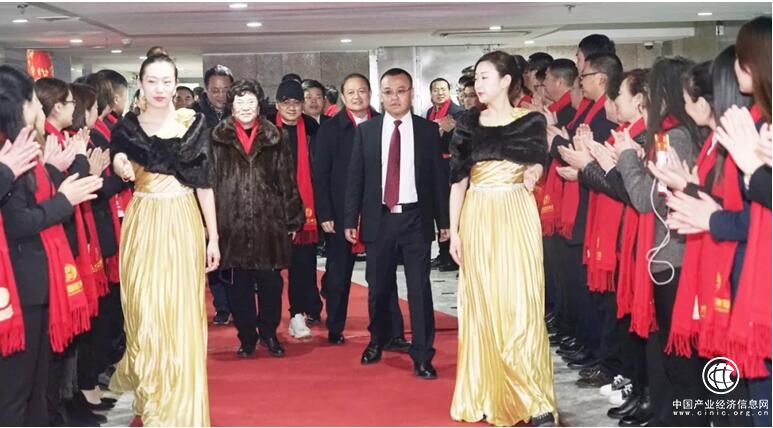 聚能量 创辉煌 赢未来——人民国肽集团2018新春盛典启航