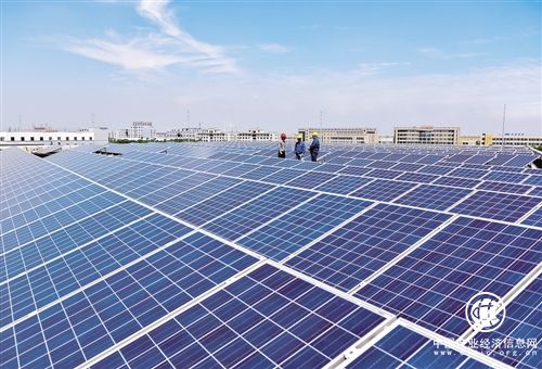 光伏市场热度不减 企业需警惕产业过热