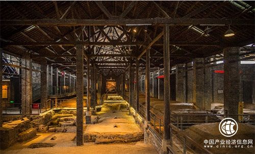 做时代的一面旗帜，水井坊携手《国家宝藏》共话文化新生之路