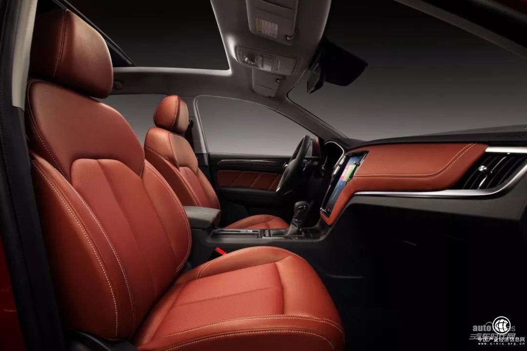 荣威汽车脱“衣”有“肉”荣威RX5不负互联网SUV重望