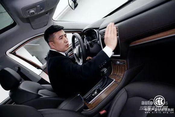 内心强大、深藏不露,荣威RX8要做比荣威RX5更强的“强者”