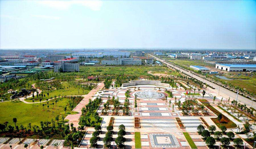 江西培育园区特色 加快产业发展