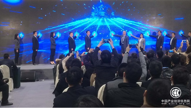 软通动力出席华为中国生态伙伴大会发布“充电云解决方案”