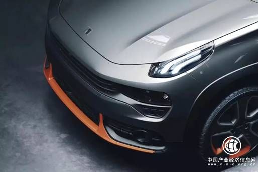 领克02向世界宣告“这才是跨界”      