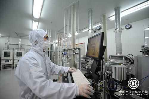 1-2月我国电子信息制造业增加值同比增长12.1%