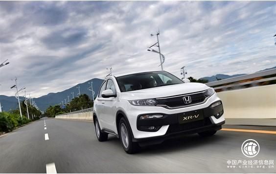 有颜值偏靠实力,丰田C-HR、奕泽IZOA强势搅局小型SUV市场