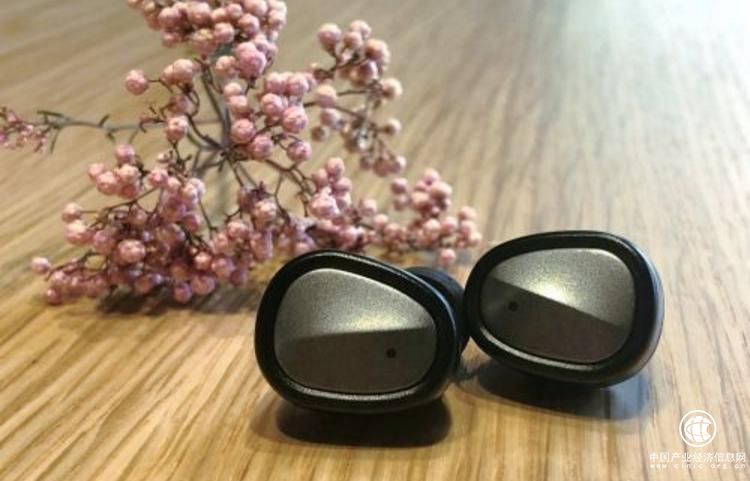 神器在手 说走就走 五一出游必备TOPPERS智能耳机E1