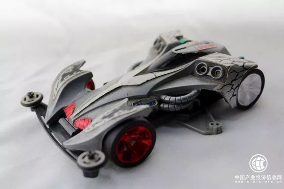 千呼万唤驶出来 它就是小型SUV中的“魔鬼司令”