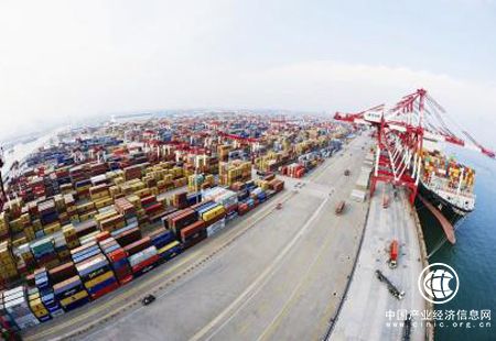 江苏省前八月外贸增长1.6%