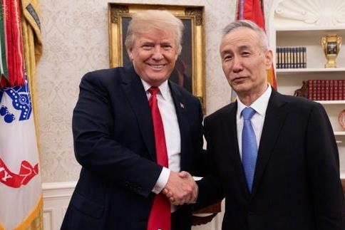 特朗普：中美两国应积极解决双方经贸关系中存在的问题