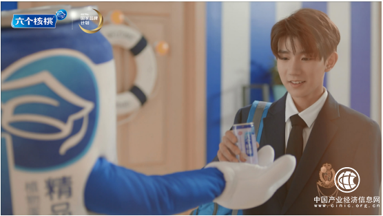 养元饮品六个核桃推出微电影 牵手王源为高考保驾护航