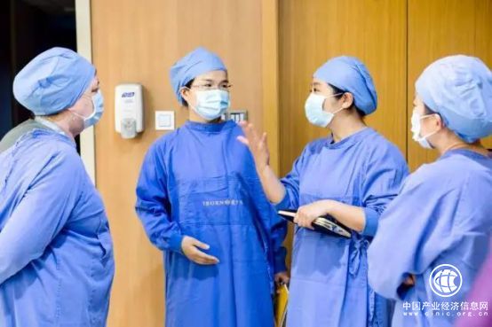 DNV-GL评审专家莅临爱博恩妇产医院做重要考察