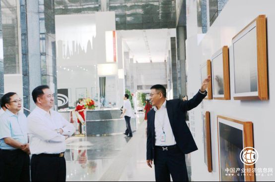 工业和信息化部陈肇雄副部长一行莅临神州数码调研